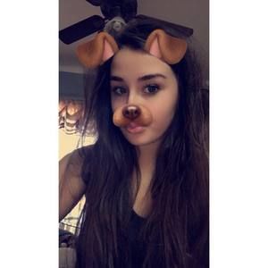 Meet your Posher, Chloe